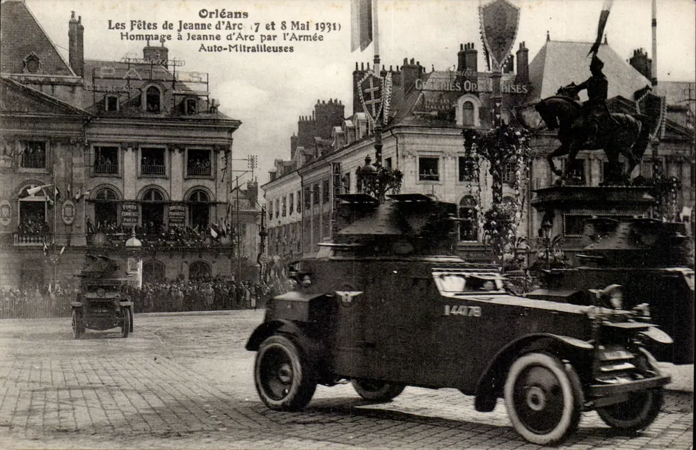 Orléans — Die Fêtes de Jeanne d'Arc, 7. und 8. Mai 1931 — Hommage an Jeanne d'Arc durch die Auto-Mitrailleuse-Armee — L. Lenormand, Orléans - Vorderseite