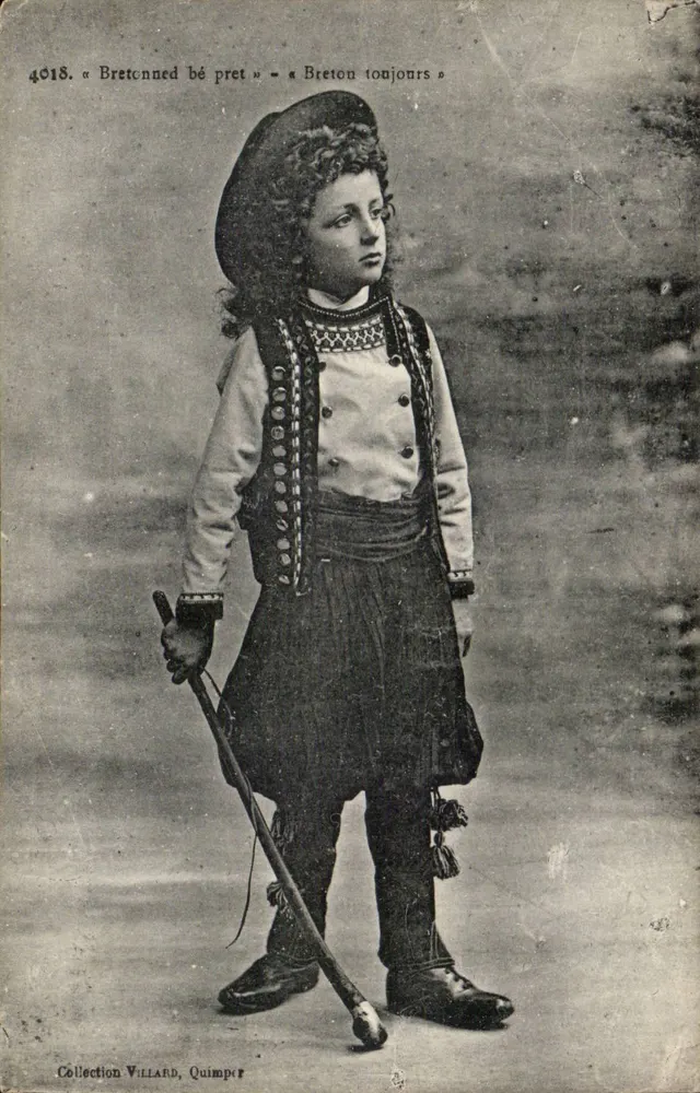 Kind im Bretonischen Kleid — Sammlung Villard, Quimper — n° 4618 - Vorderseite