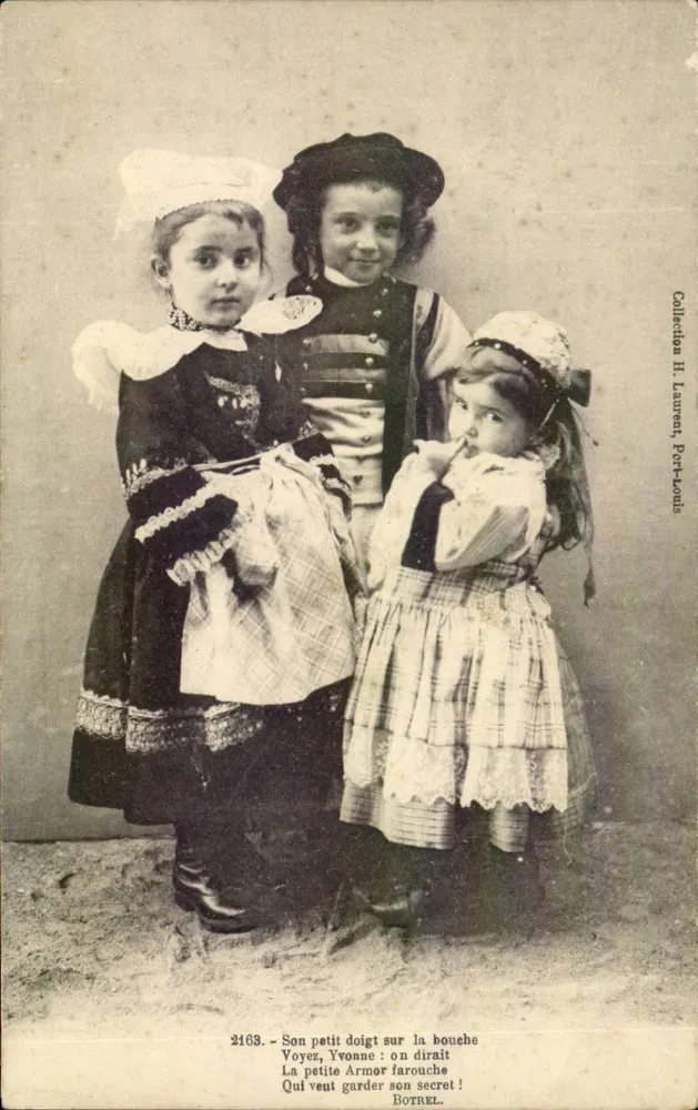 Três jovens moças — poema impresso — H. Laurent, Port-Louis, n° 2163 - Frente