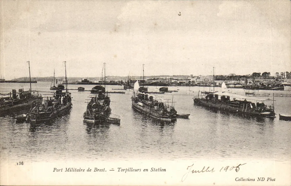 Militärhafen von Brest — Torpedos in Station — Collections ND Phot - Vorderseite