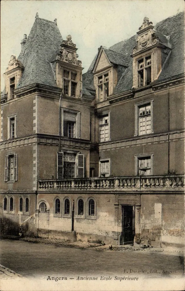Angers — Antiga Escola Superior — F. Dupiér, Editora, Angers - Frente