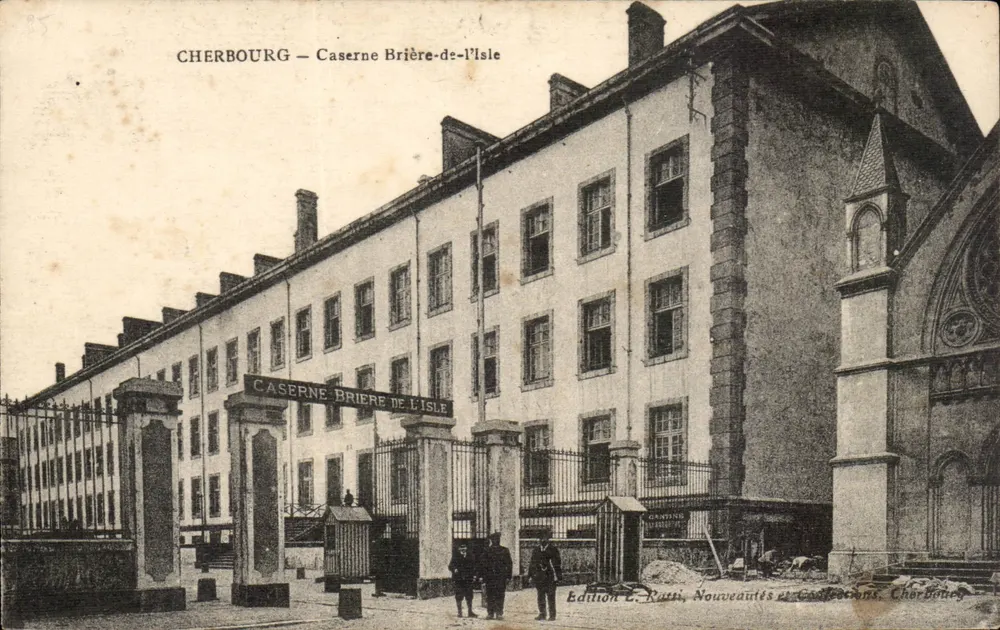 Cherbourg — Caserne Brière-de-l'Isle — Édition C. Ratti, Nouveautés et Collections, Cherbourg - Frente