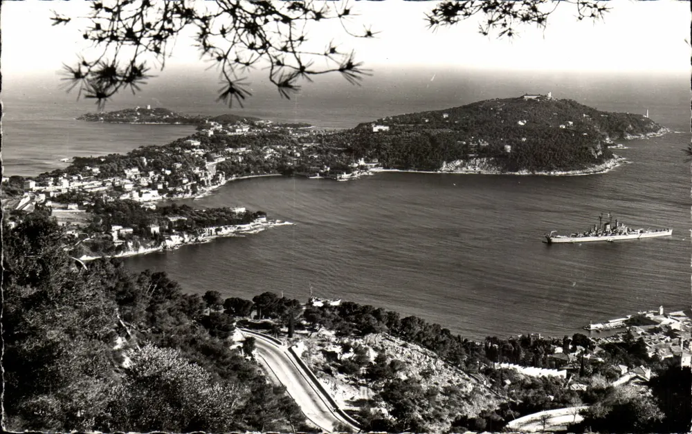 Ausblick auf die Bucht und den Cap Ferrat — Villefranche — Verlag H. Heurais - Vorderseite