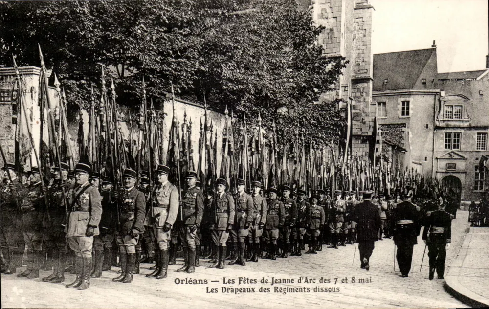 Orléans — Die Feste der Jeanne d'Arc am 7. und 8. Mai — Die Fahnen der aufgelösten Regimenter - Vorderseite