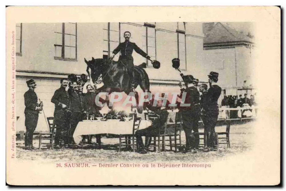 Saumur — Letzter Gast beim unterbrochenen Mittagessen — Foto. Saumur, ob. 06, A. Ameth - Vorderseite