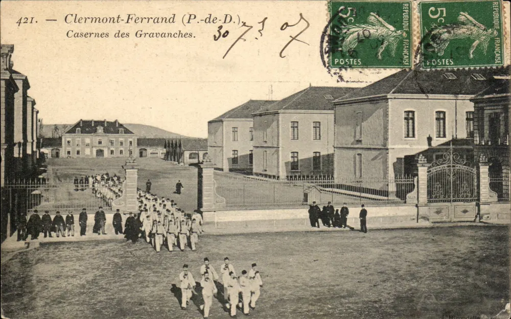 Clermont-Ferrand (P.-de-D.) — Casernes des Gravanches — editor Hirmodelle, n° 421 - Frente