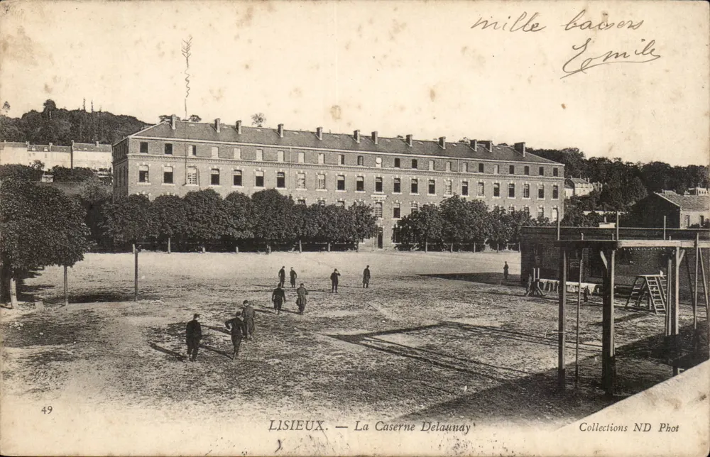 Lisieux — A Caserna Delaunay — Coleções ND Phot - Frente