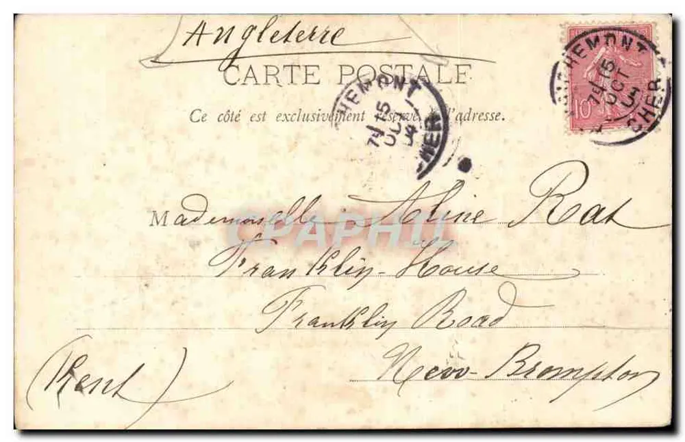 Femme en robe à carreaux — Hémént, France — Éditeur : La Rougier, Hémént - Verso