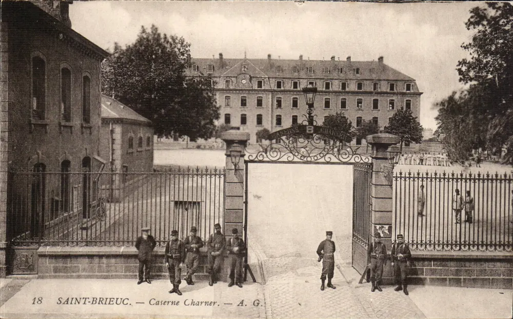 Saint-Brieuc — Casa de Armas Charner — A.G. - Frente