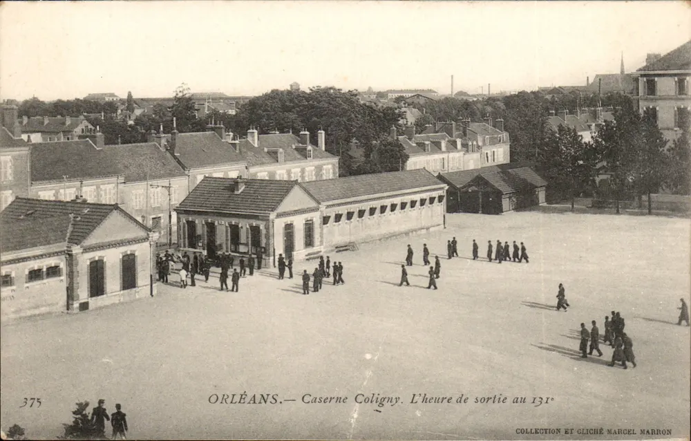 Orléans — Kasernen Coligny. Die Abfahrtsstunde des 131. Regiments - Vorderseite