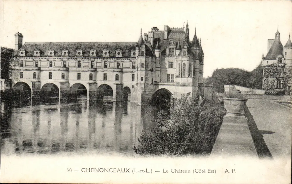 Chenonceaux (Loire-et-Loire) — O Castelo (Lado Leste) — A.P. - Frente