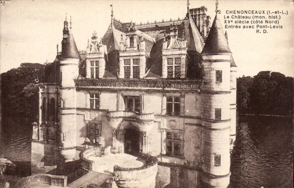 Castillo de Chenonceau — Siglo XV (lado norte) — R. DORANCE, Tours - Anverso