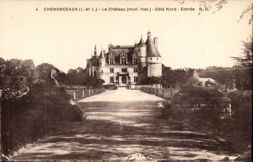 Chenonceaux (Loire-et-Loire) — O Castelo (monumento histórico) — Lado Norte — Entrada — R.D. - Frente