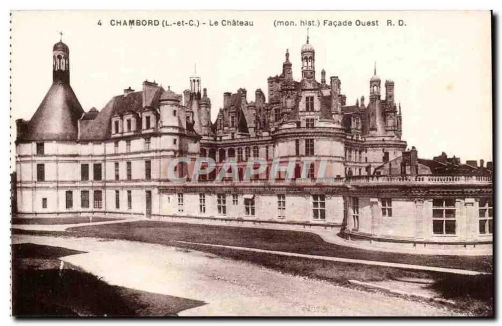 Chambord (L.-et-C.) — O Castelo (mon. hist.) Fachada Oeste — R.D. - Frente