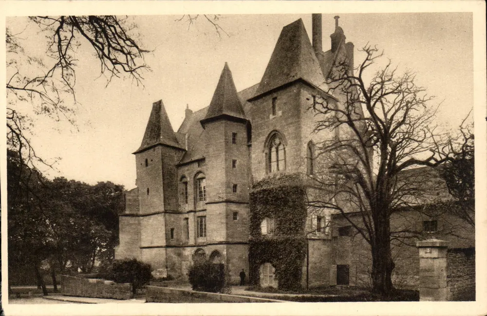 Argentan — Palácio de Justiça — Héliogravure imprimée de Nancy - Frente
