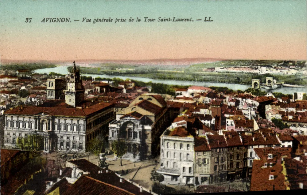 Avignon — Allgemeiner Blick von der Tour Saint-Laurent — LL. - Vorderseite