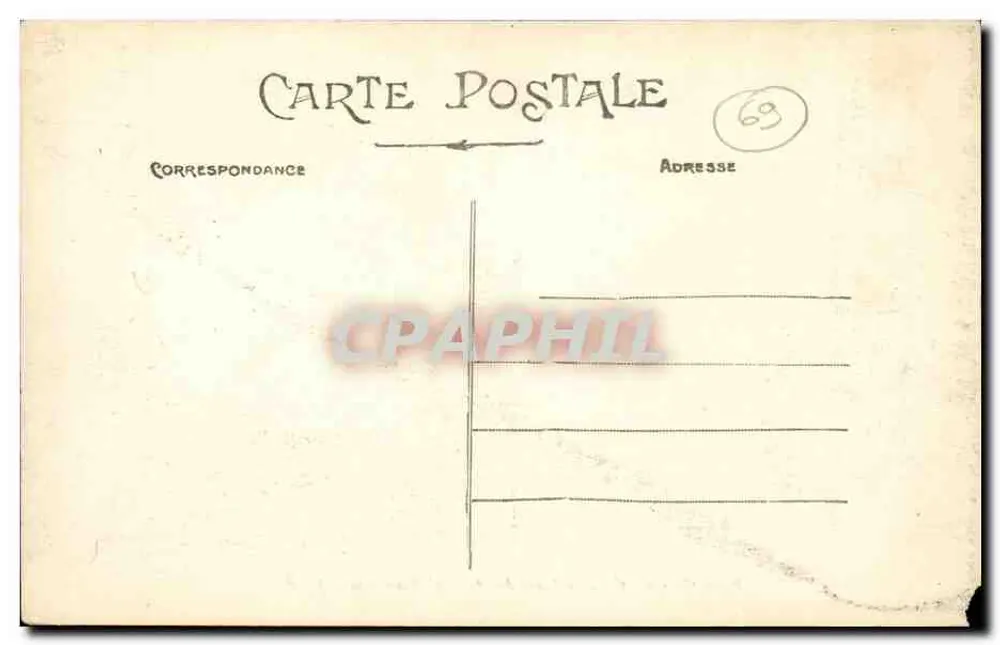 LYON — Place Carnot — Gare de Perrache et Hôtel Terminus — E. R. - Verso
