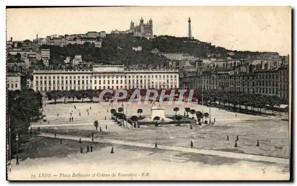 LYON — Place Bellecour und Coteau de Fourvière — E.R. - Vorderseite