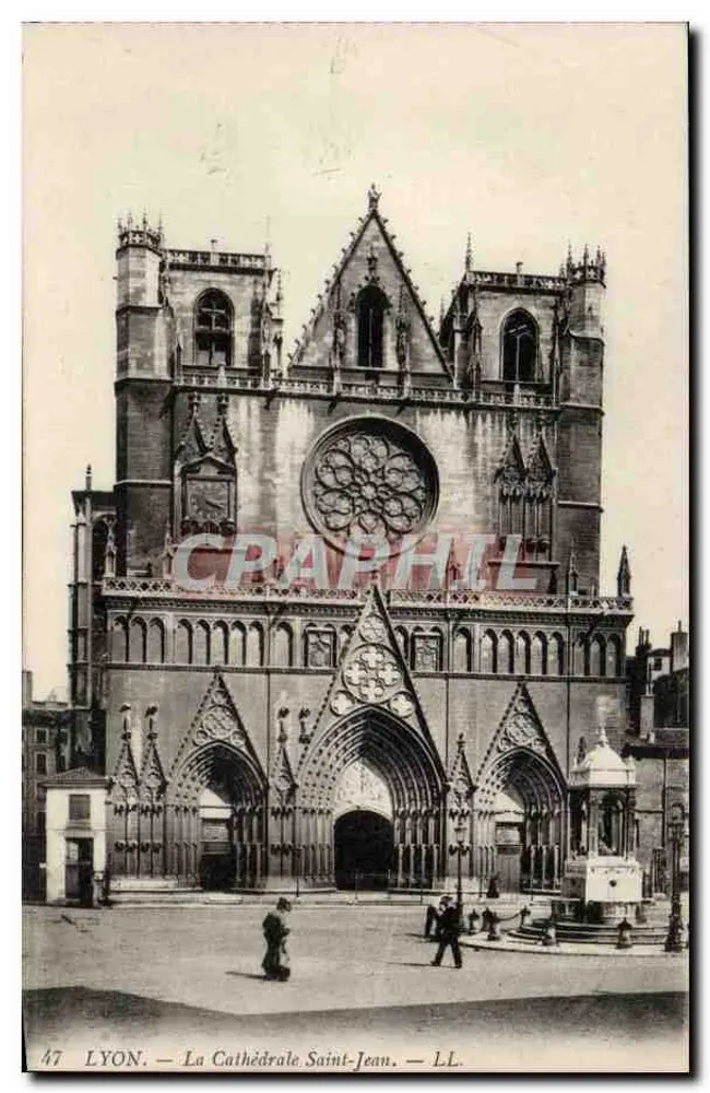 LYON — A Catedral São João — LL. — n° 47 - Frente