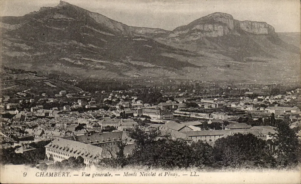 Chambéry — Allgemeiner Blick — Monts Nivolet und Pénay — LL. - Vorderseite