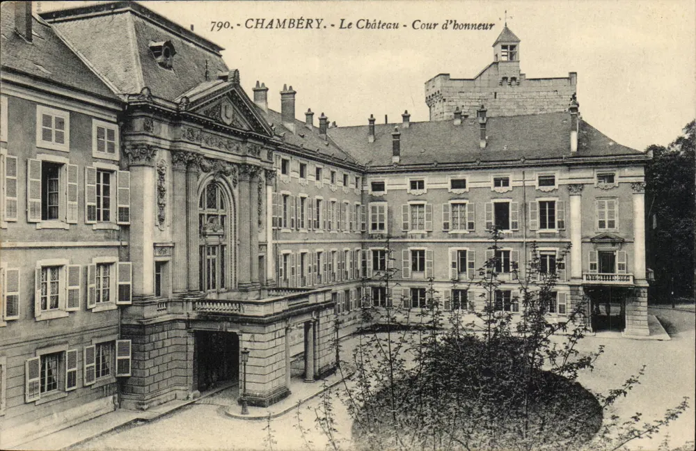 Chambéry - O Castelo - Cour d'honneur — Editor Léonard, n°790 - Frente