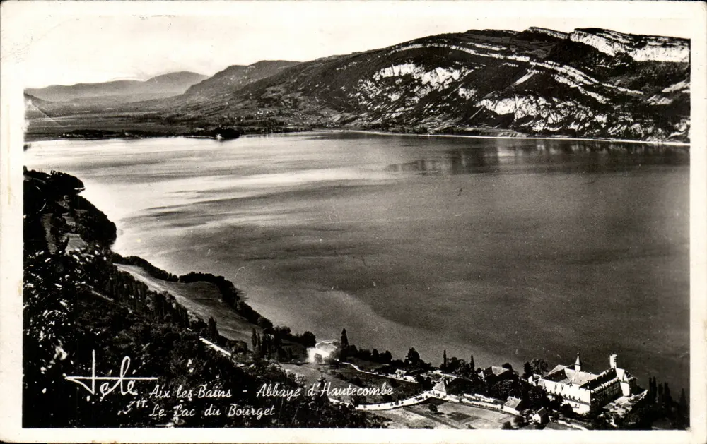 Aix-les-Bains - Abadia de Hautecombe — O Lago do Bourget - Frente