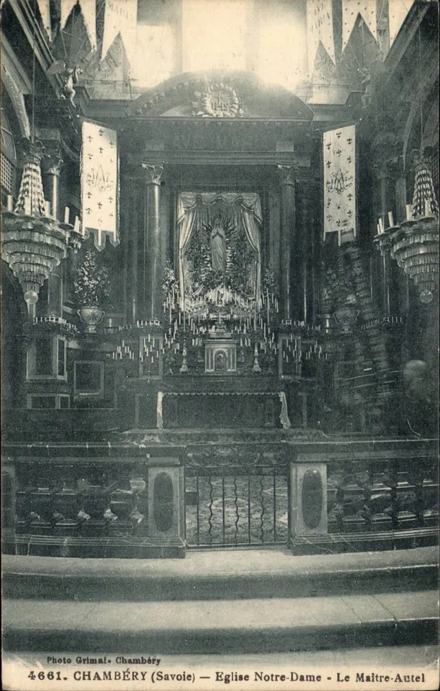 Chambéry (Savoie) — Kirche Notre-Dame — Der Hauptaltar - Vorderseite