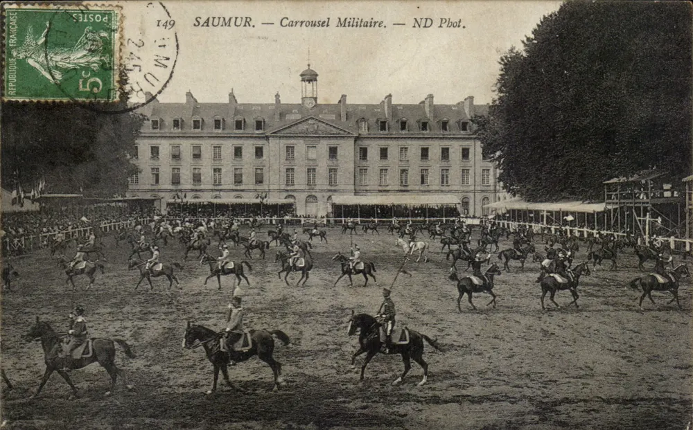 Saumur — Militärisches Karussell — ND Pbot. - Vorderseite