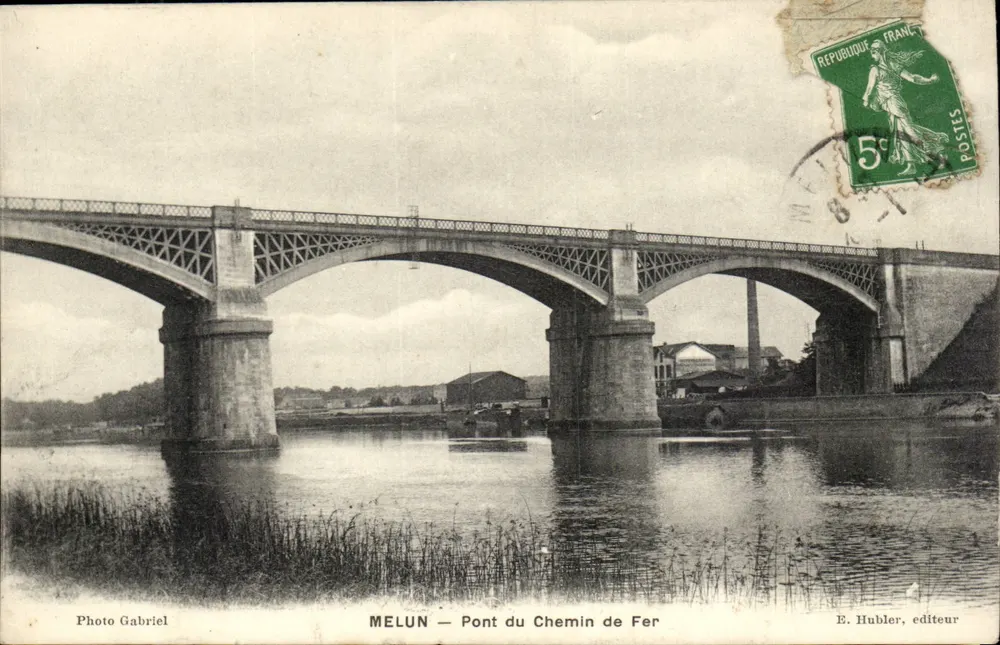 MELUN — Ponte do Caminho de Ferro — Foto Gabriel, editor E. Hubler - Frente