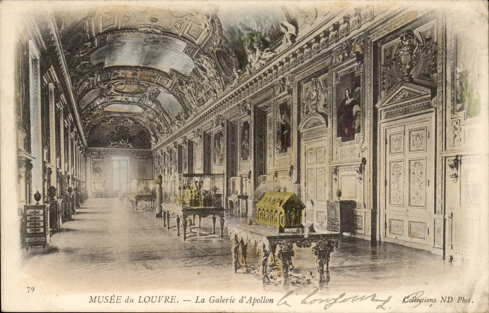 Musée du Louvre — Galerie d'Apollon — L. Longfourn, Collections ND Phot. - Vorderseite