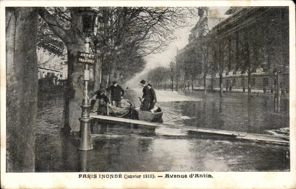 Paris überschwemmt (Januar 1910) — Avenue d'Antin — unbekannter Verlag - Vorderseite