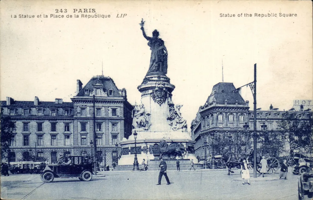 Estátua da República e Praça da República — Paris — Edições Artísticas LIP n°243 - Frente