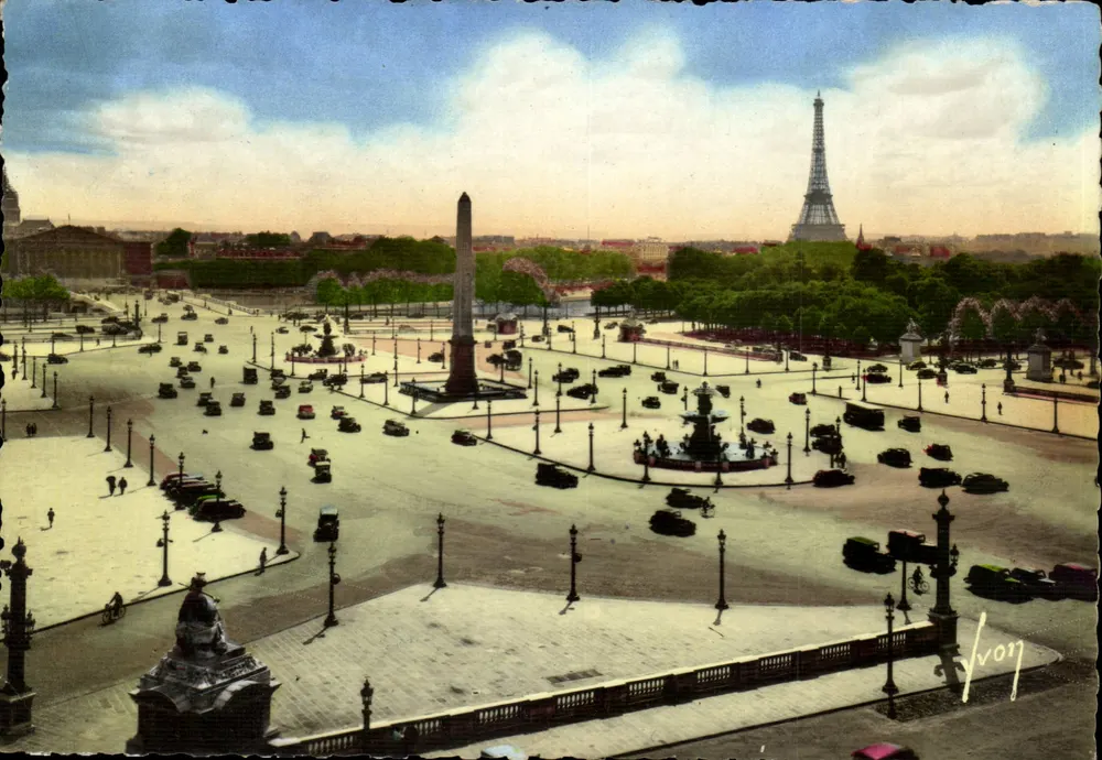Praça da Concórdia — vista panorâmica com obelisco e Torre Eiffel no fundo — editor Sylvong, número de série 1115 - Frente