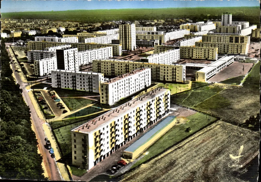 हवाई दृश्य Poissy — Seine-et-Oise — छापकर्ता LAPIE - आगे