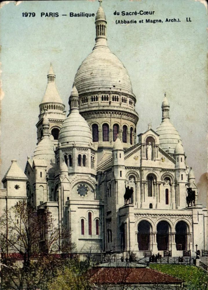 Paris — Basílica do Sagrado Coração — (Abbadie et Magne, Arch.) — LL - Frente