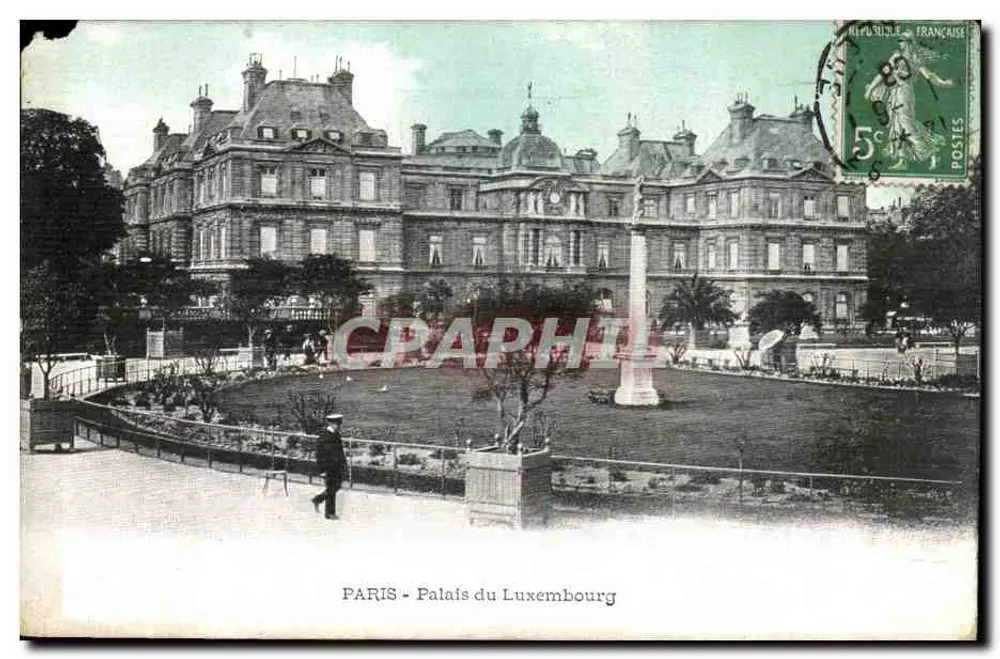 PARIS - Palácio do Luxemburgo — vista do jardim com coluna — editor não visível - Frente