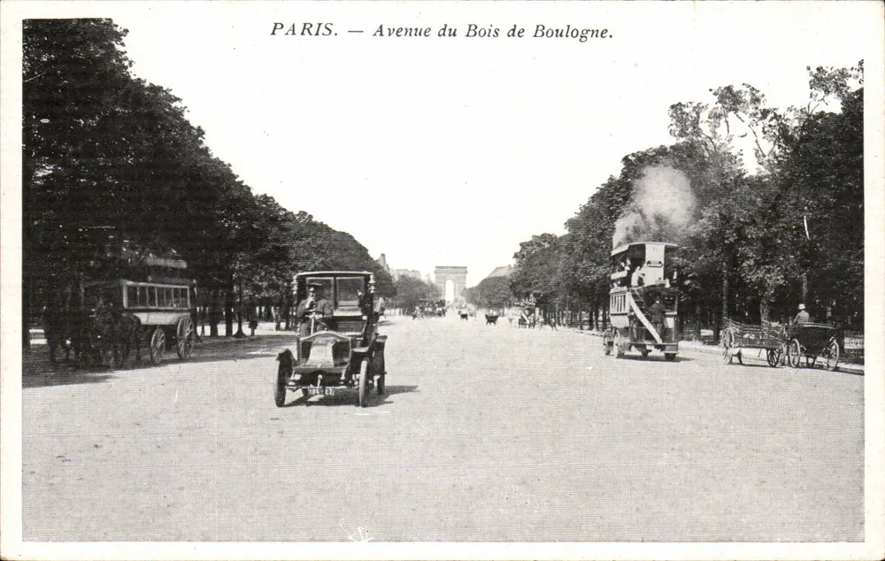 Paris — Avenue du Bois de Boulogne — Blick Richtung Arc de Triomphe - Vorderseite