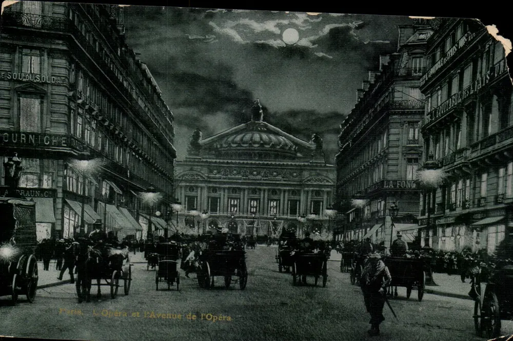 Paris. O Ópera e a Avenida do Ópera — editor P. L. n° 2959/VIII - Frente