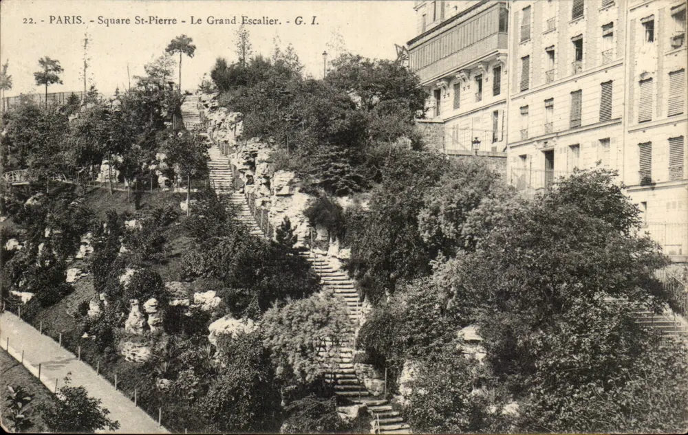 Paris — O Square St-Pierre — O Grand Escalier — G.I. - Frente