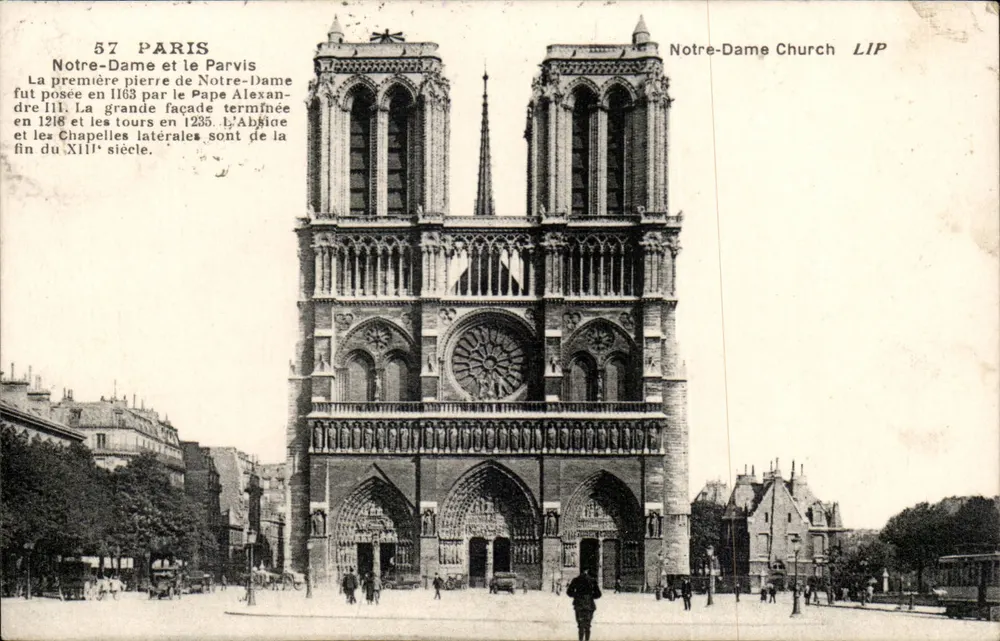 Notre-Dame de Paris — fachada e torres — editor LIP - Frente