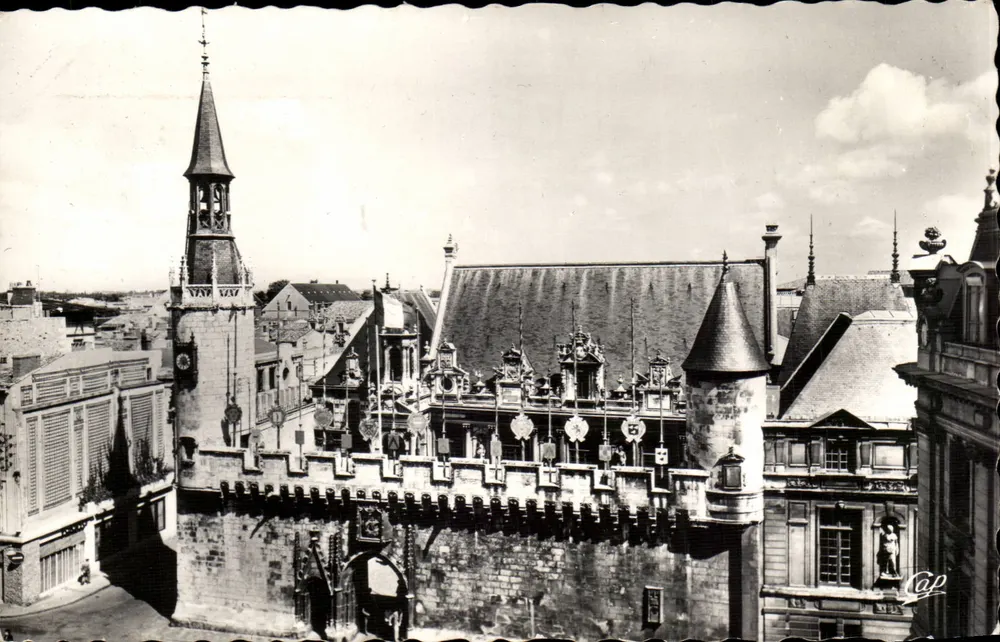 La Rochelle — Tor zur Stadt — Verlag Cap - Vorderseite