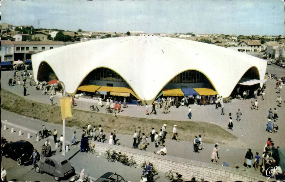 Royan - O Mercado Coberto — 1934 — Compagnia dos Artes Fotomecânicas - Frente