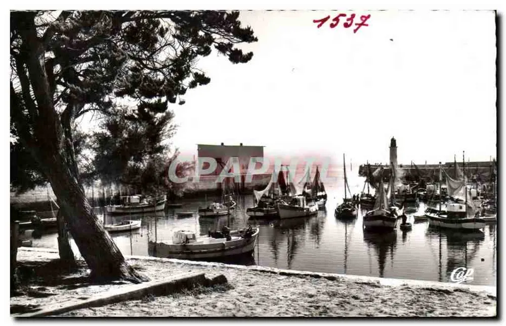 O Porto — A Cotinière (Ilha de Oléron) — Editor: Arts Photographiques, Paris - Frente