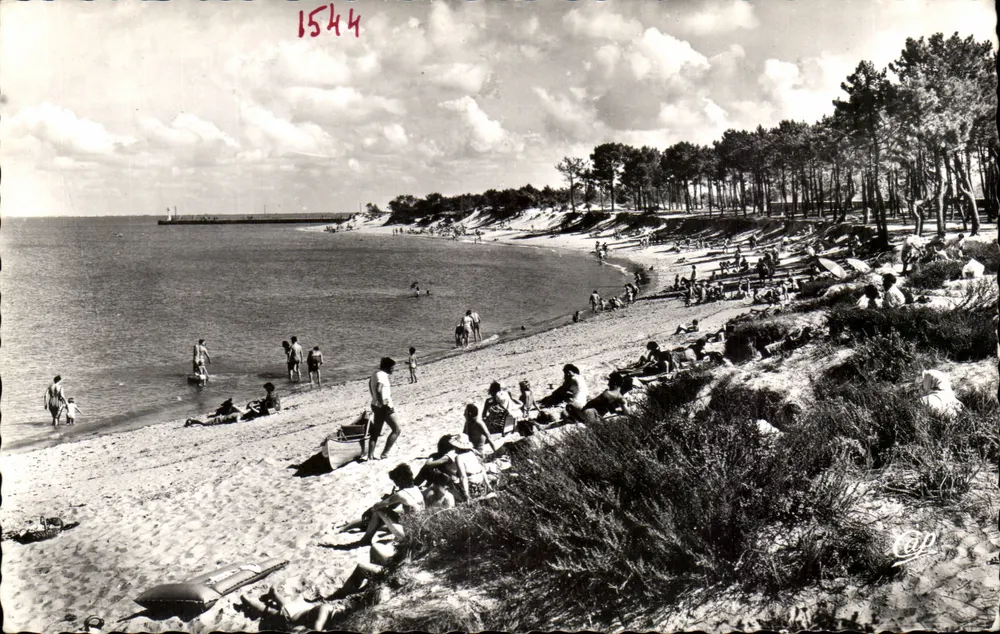 Boyardville — A Praia — Editora: Arts des Arts, Paris - Frente