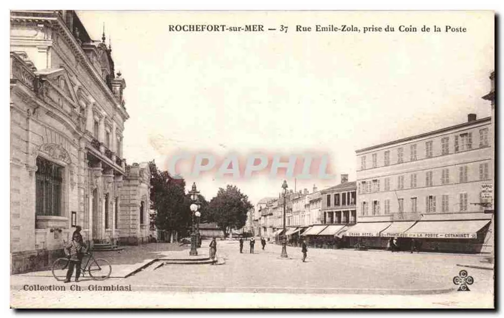 ROCHEFORT-sur-MER — 37 Rue Emile-Zola, Blick vom Ecke der Post — Sammlung Ch. Glambiasl - Vorderseite