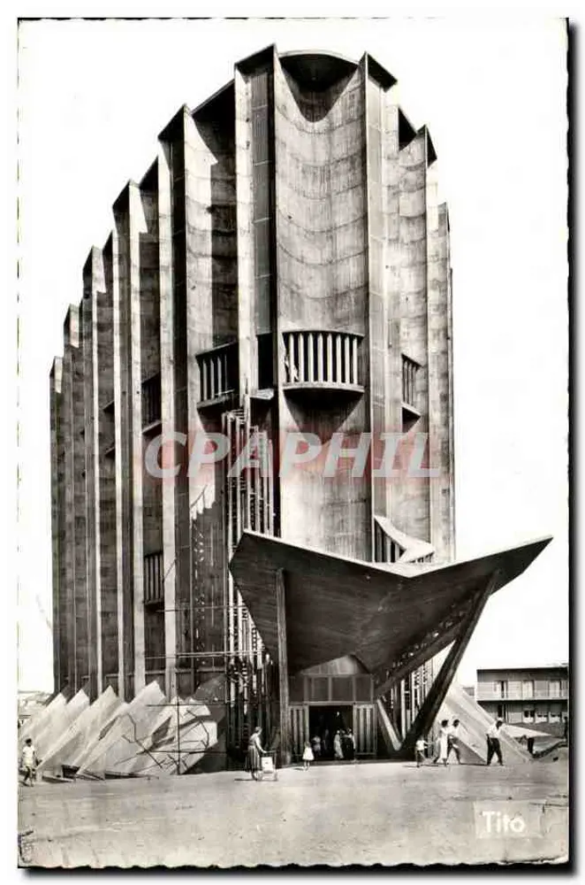 Notre-Dame-Kirche — Westseite — Tito - Vorderseite