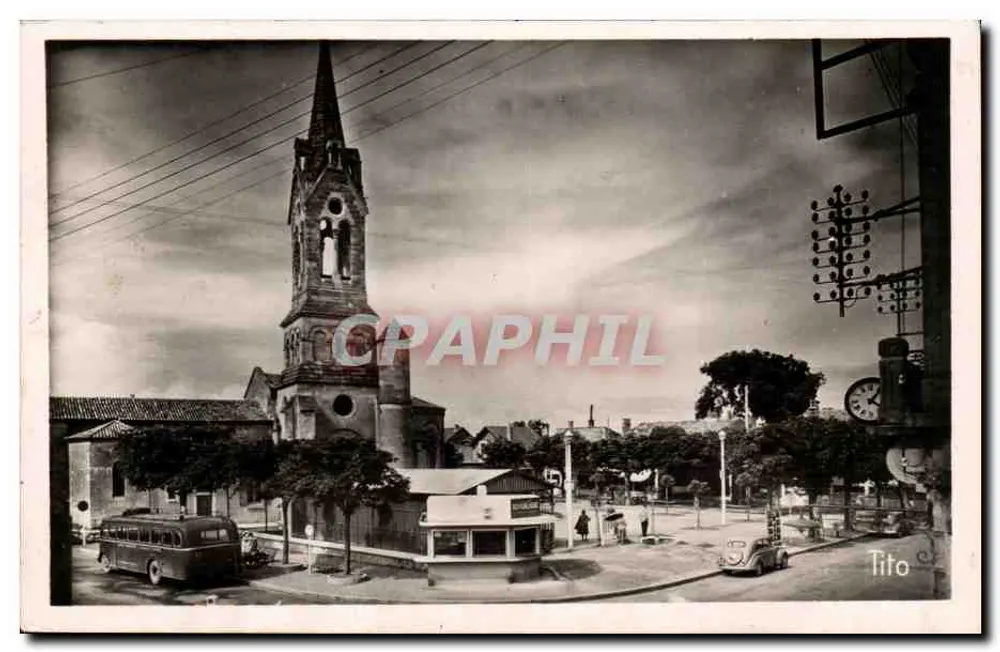 Kirche und Platz — Saint-Georges-de-Didonne — M. Berjaud, Verleger - Vorderseite