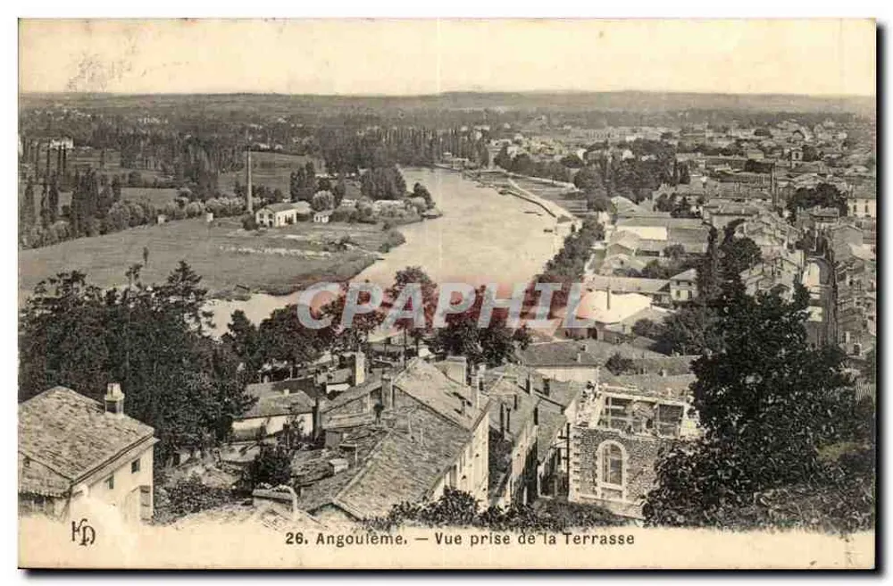 Angoulême — Vista tirada da Terrasse - Frente