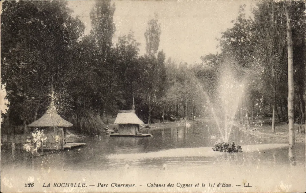 La Rochelle — Park Charruyer — Schwanenhütten und der Wasserstrahl — LL. — N° 226 - Vorderseite