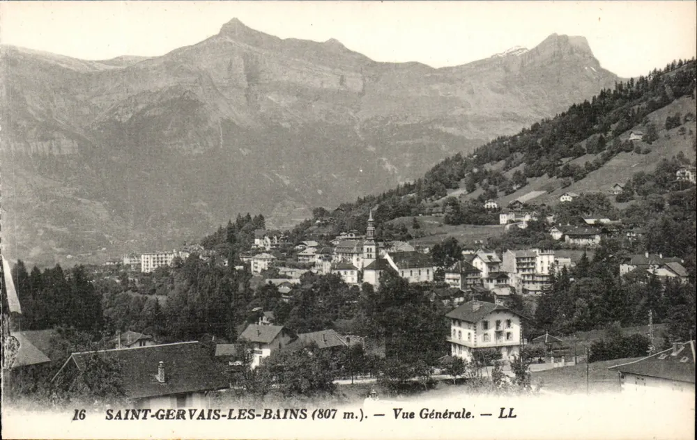 Saint-Gervais-les-Bains (807 m.) — Vista Geral — LL - Frente